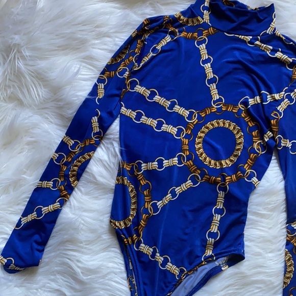 Boohoo Chain Print Bodysuit - Picture 3 of 9